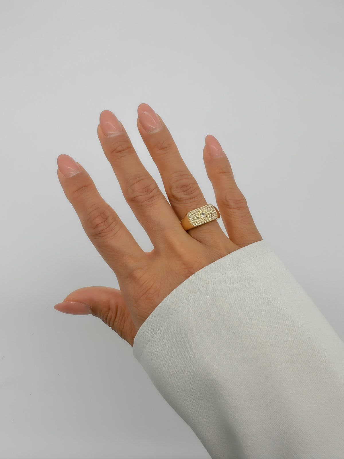 Anillo Zirconias