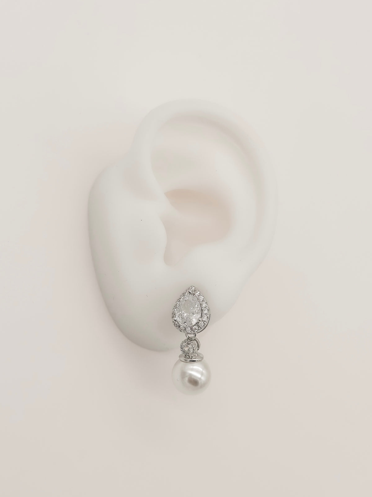 Aretes Gota Halo y Perla