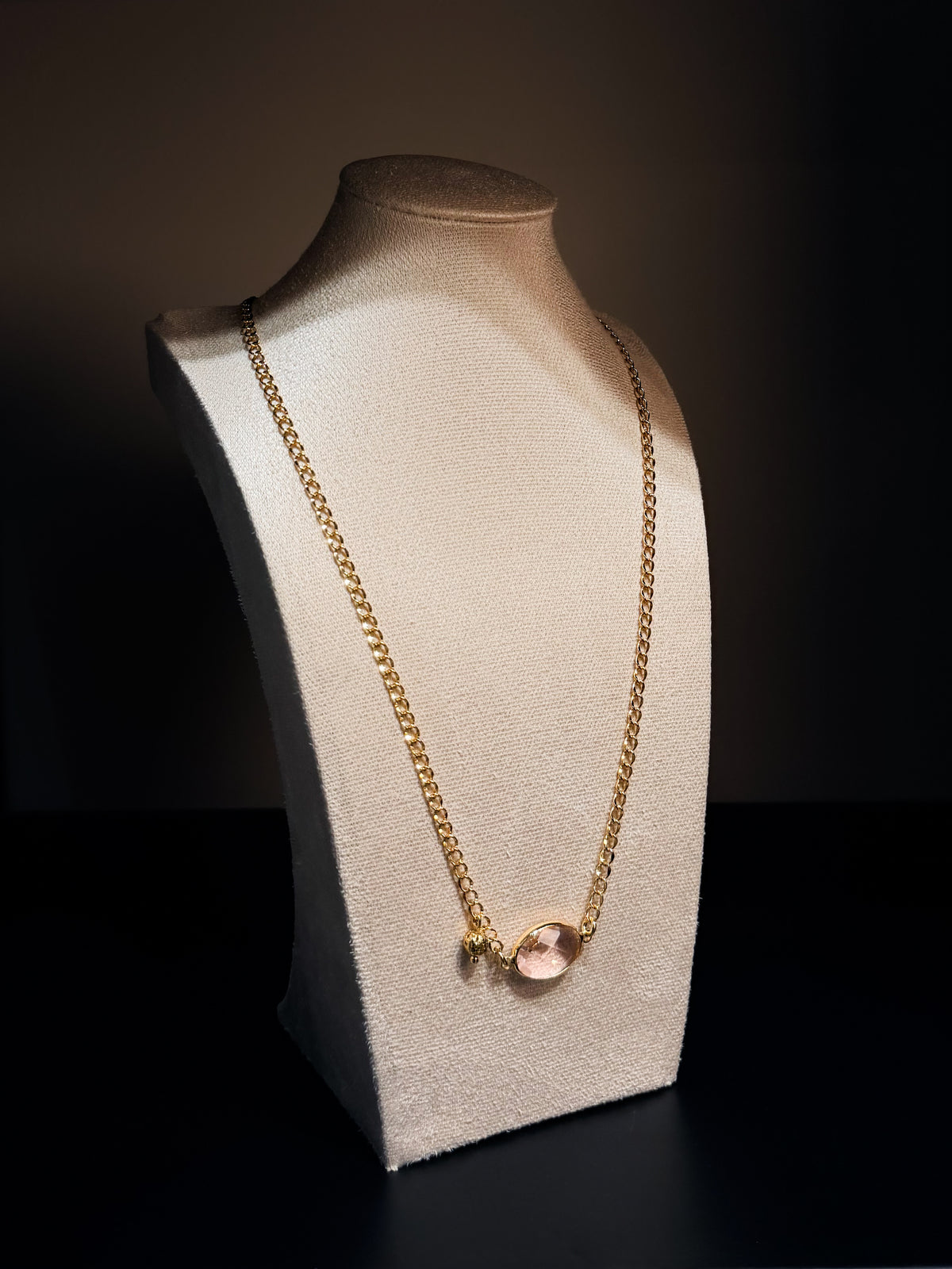 Collar Oval Rosa