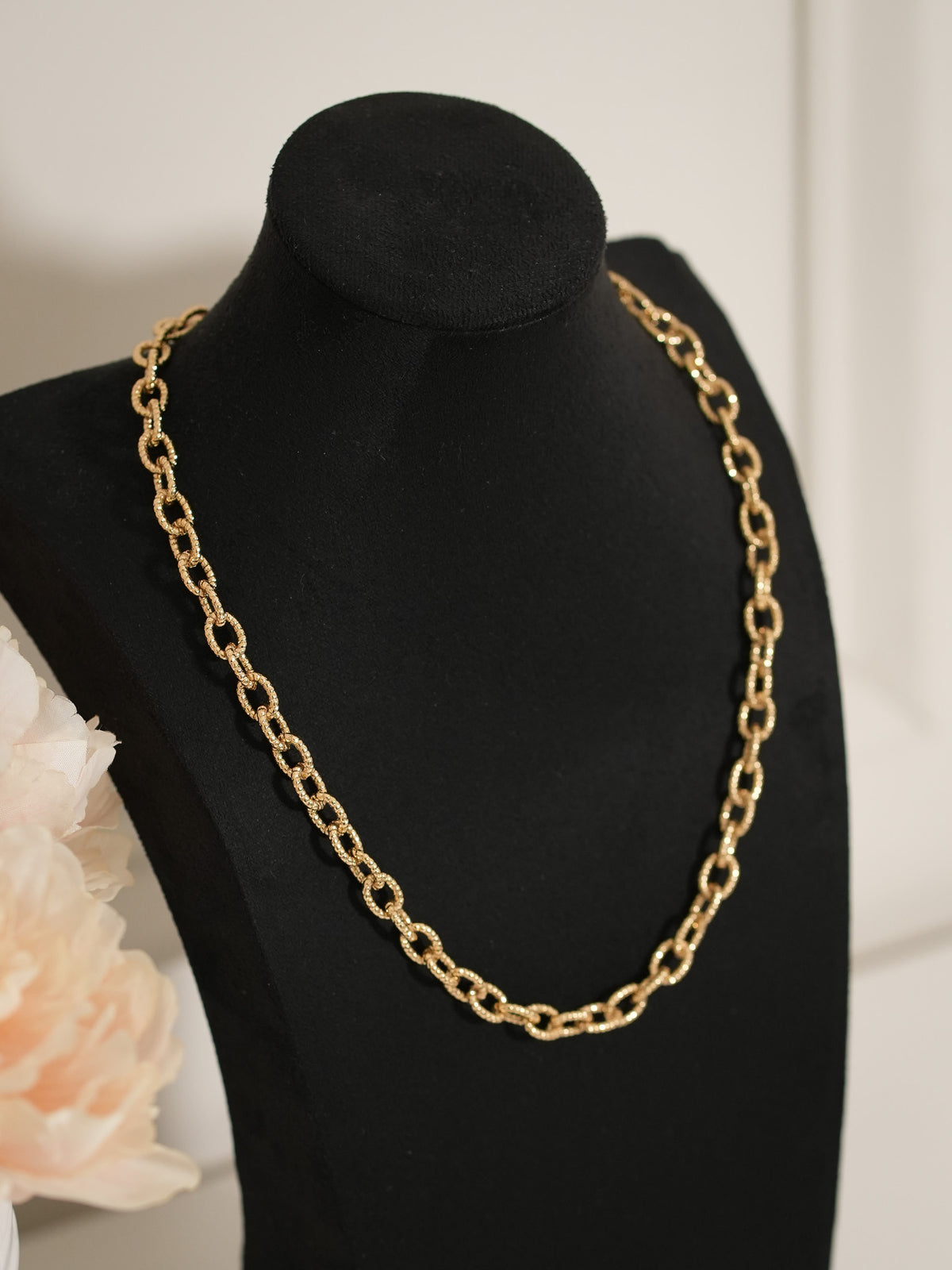 Collar Oval Texturizado