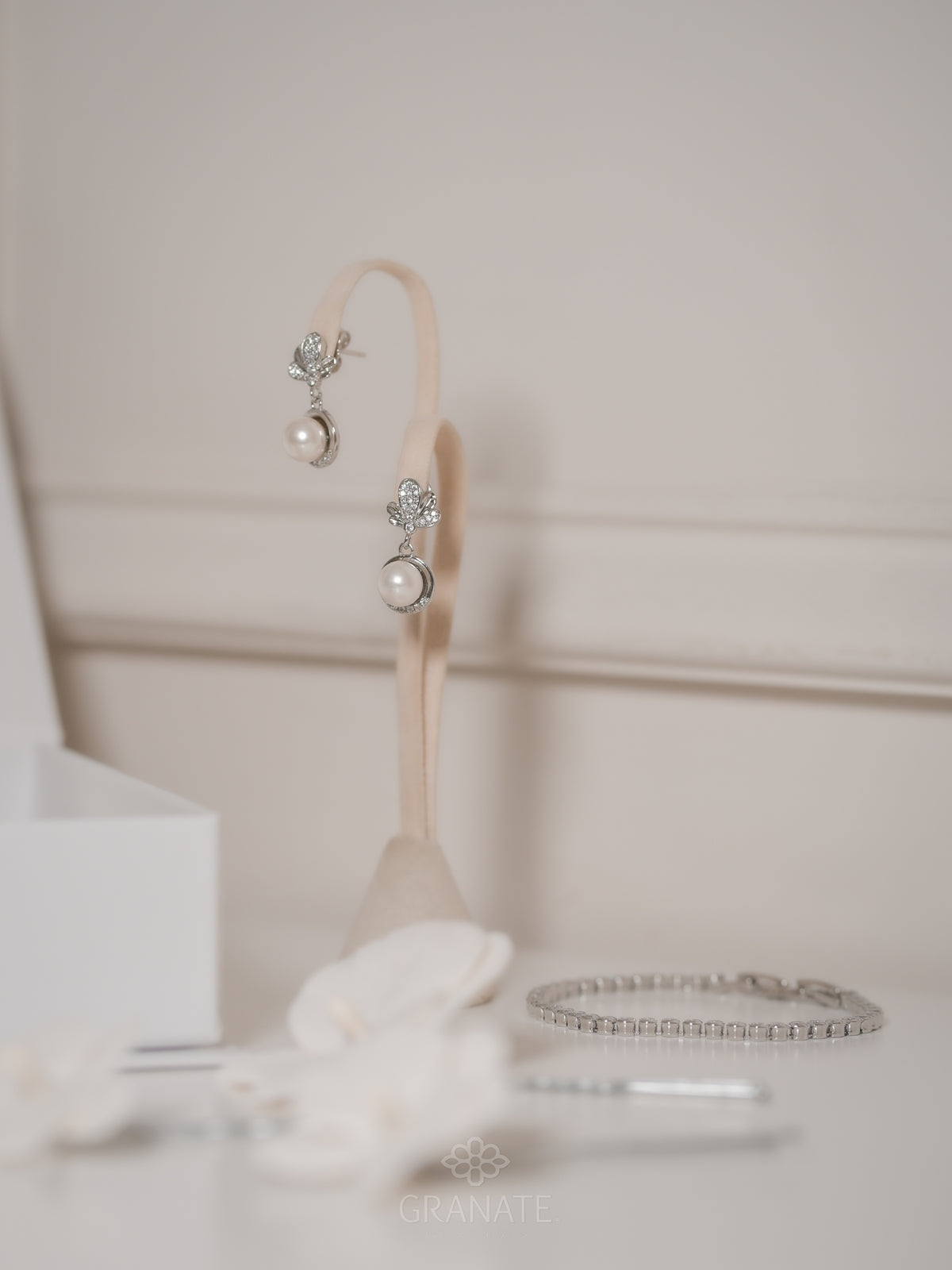 Aretes Hojitas y Perla