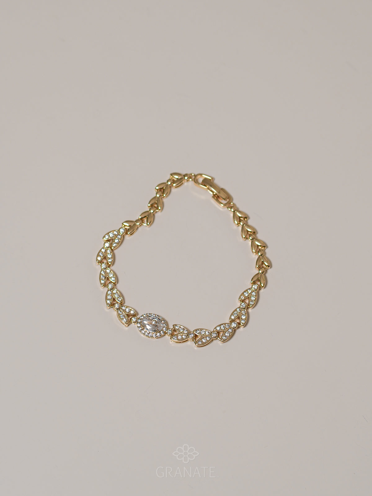 Pulsera Óvalo Hojas - Dorado