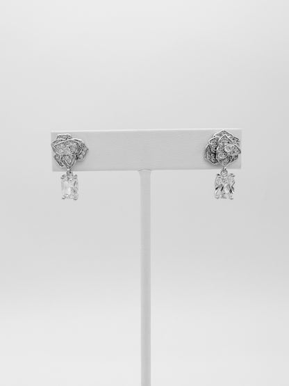 Aretes Flor Pétalos Ovalo