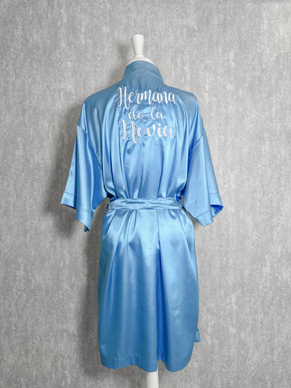Bata Bordada “Hermana de la Novia” Azul Celeste