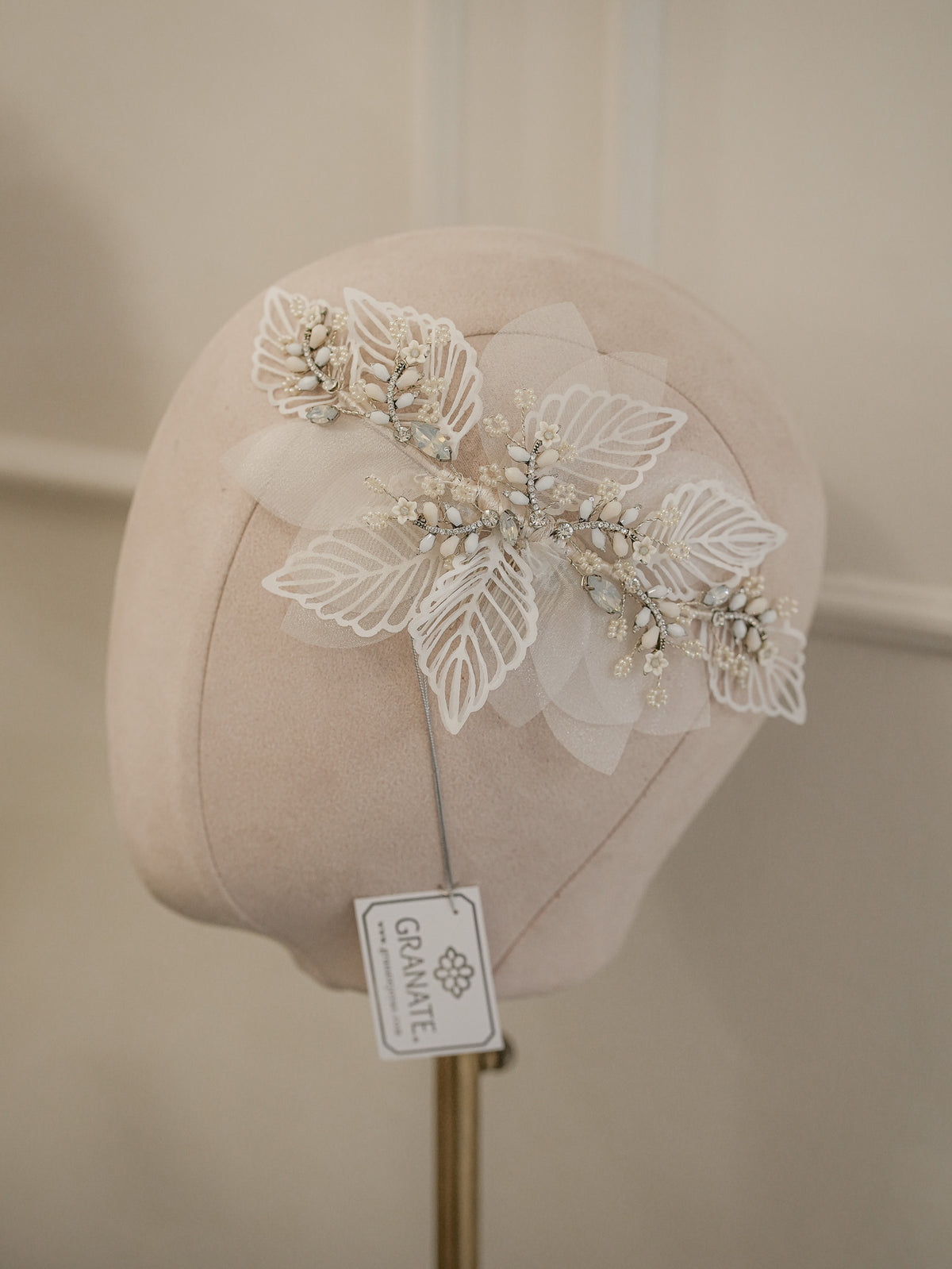 Tocado Abril