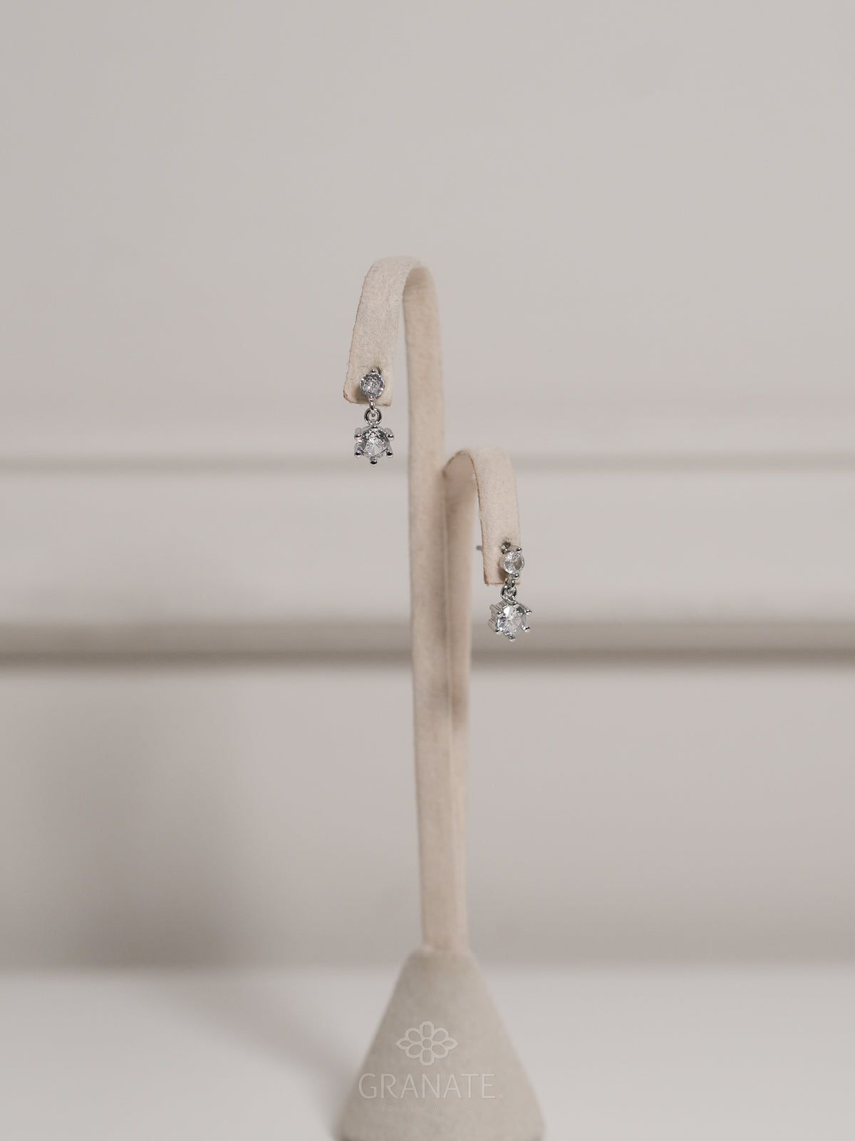 Aretes 2 Zirconias de Plata