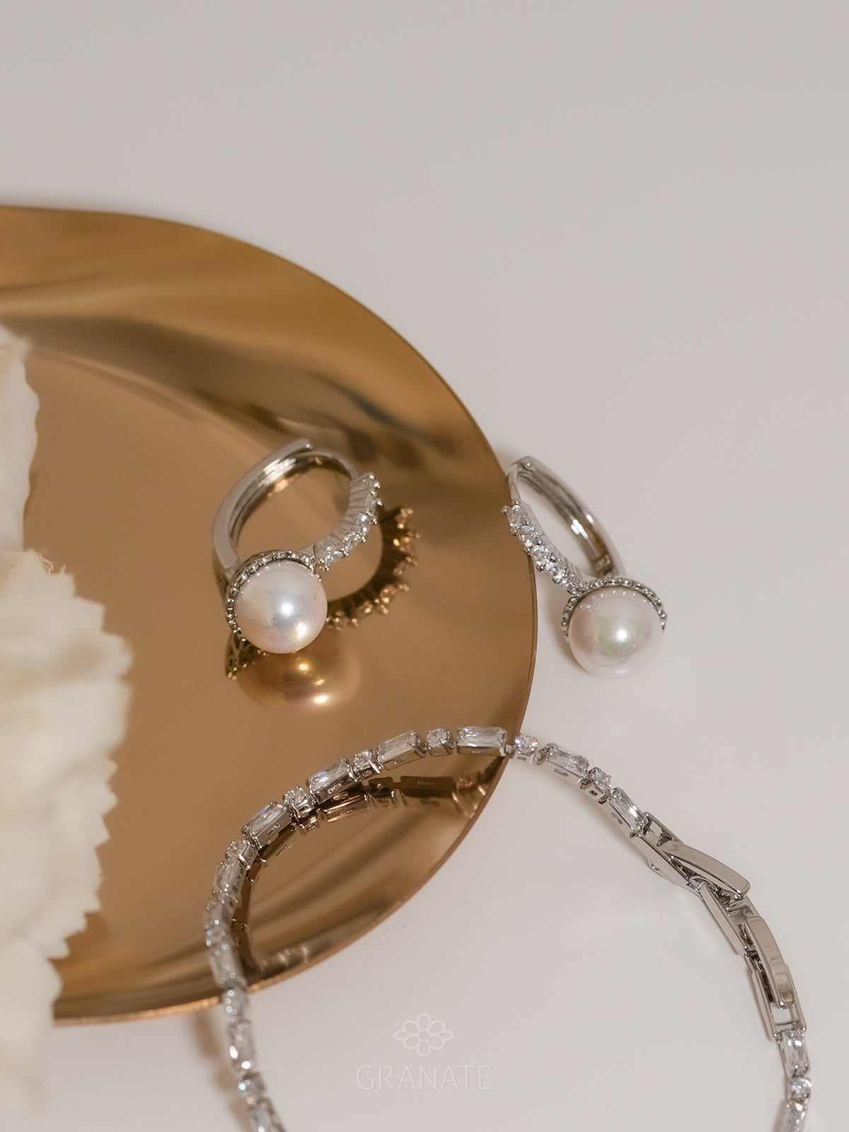 Aretes Línea Zirconia y Perla