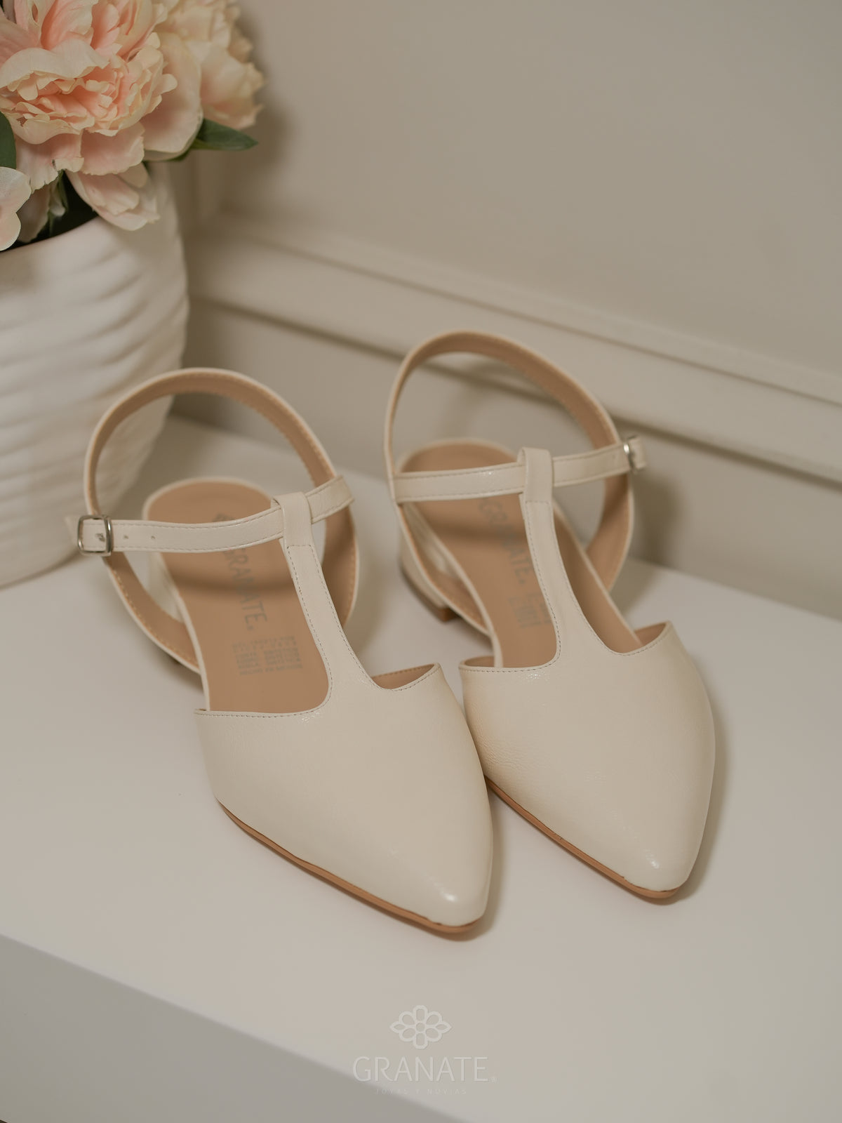 Zapato Tacón Bajo Tessa  - Ivory
