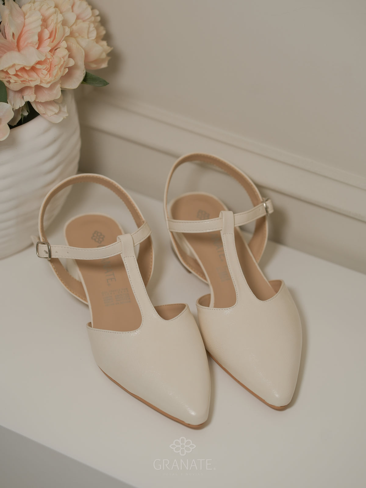 Zapato Tacón Bajo Tessa  - Ivory