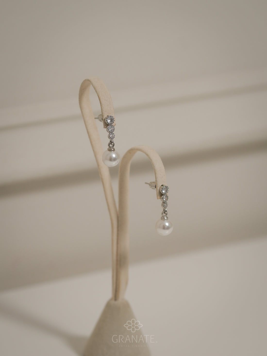 Aretes Barrita y Perla