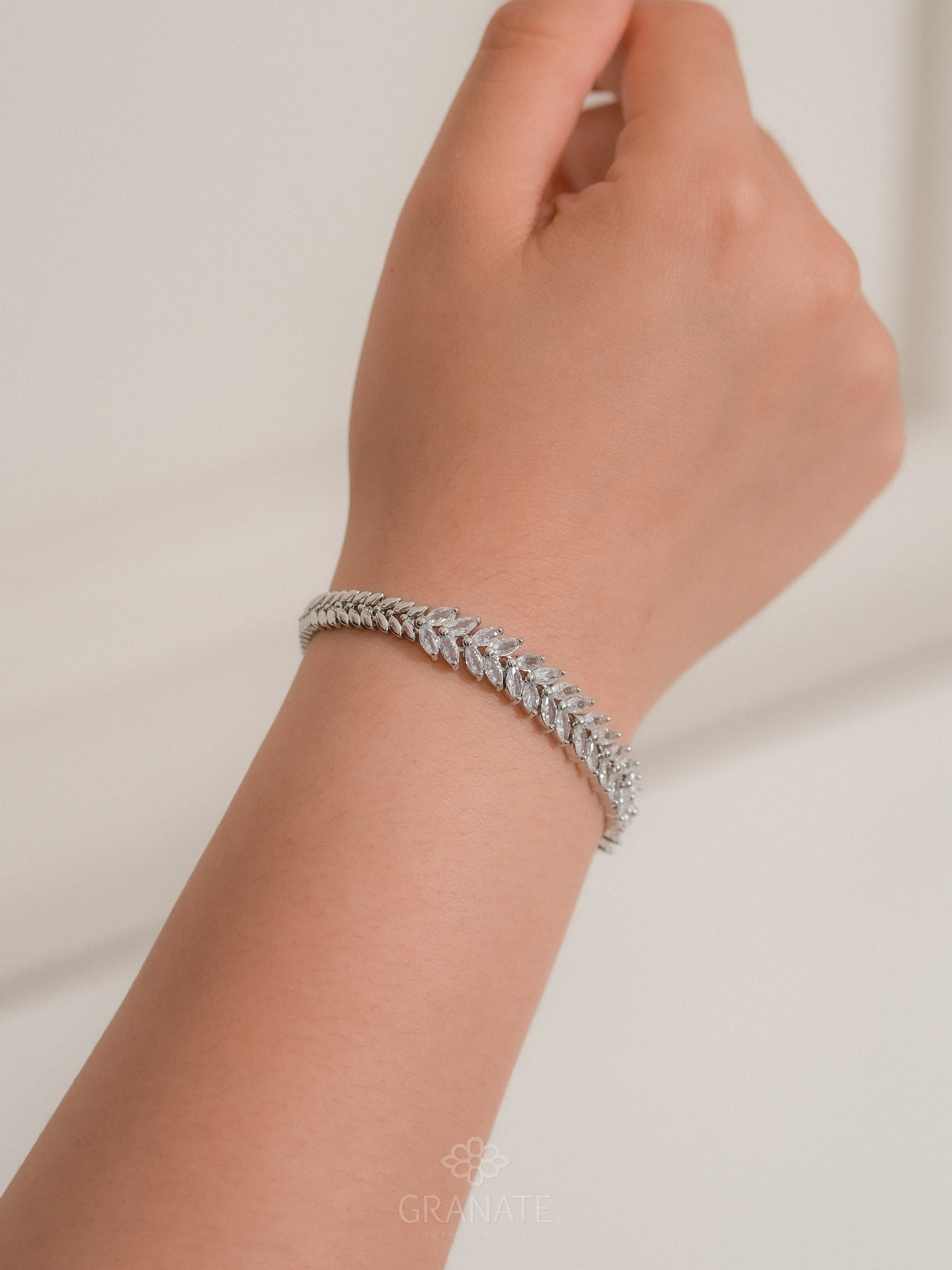 Pulsera Hojas Zirconias