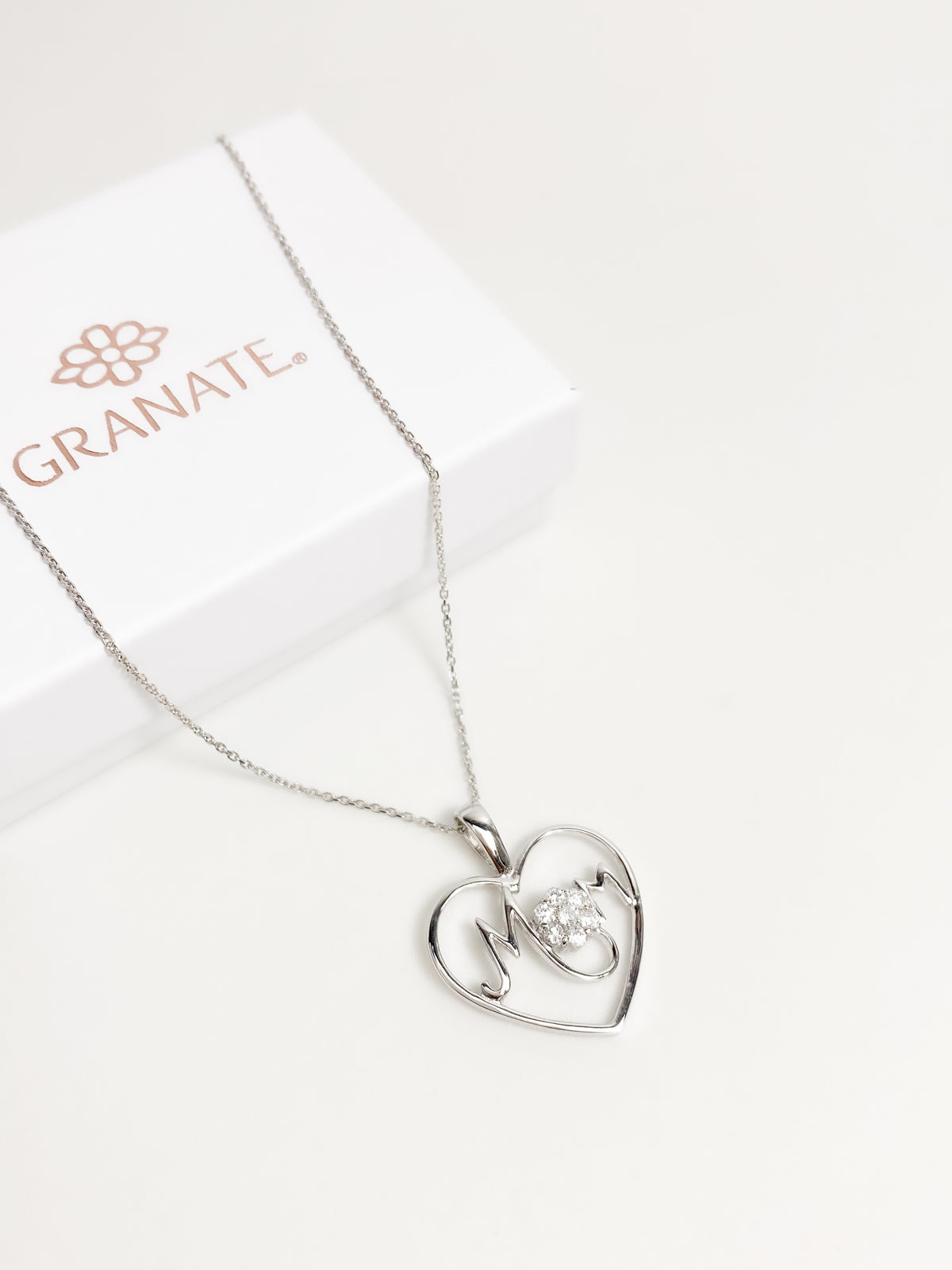 Collar Mom de Plata