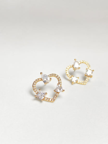 Aretes Corazón y 3 Zirconias